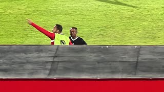 من أقرب نقطة احتفال صن داونز بشكل شعار الزمالك كهربا اتجنن وكان هياكل الحكم بعد الجول