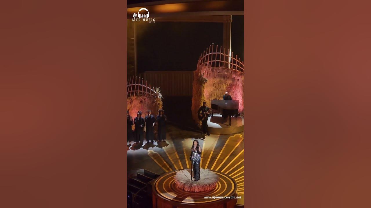Rihanna perform “Lift Me Up” live for the first time ever at the #oscars2023 #rihanna #liftmeup