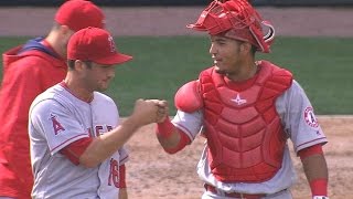 4/21/16: Weaver, Trout lead Angels past White Sox