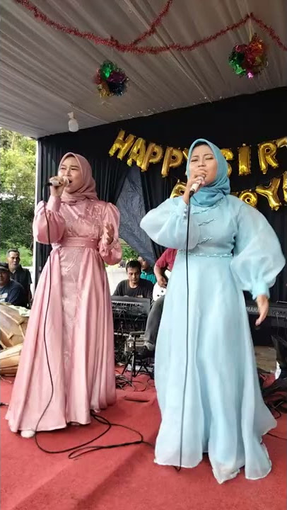 REVINA ALVIRA VS TIA DUET NYANYI DAHSYAT