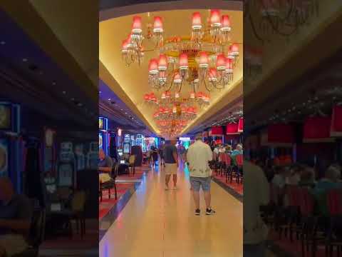 💰🍻 Silver Dollar Bar: Benidorm