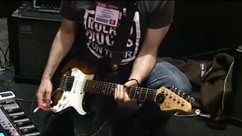 BOSS DD-7 Digital Delay Summer NAMM 2008 Booth Demo | UniqueSquared.com