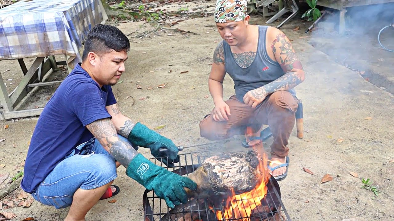 Adik Beli Peha Babi Hutan Dan Bakar Di Studio Happy Weekend..