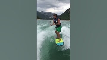 This guy takes Multi-tasking to whole new level