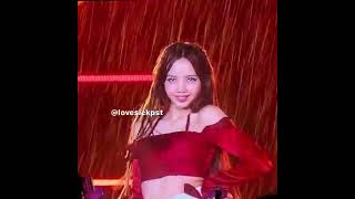 BLACKPINK Lisa performing Playing with Fire under the rain #lisa #blackpink #shorts