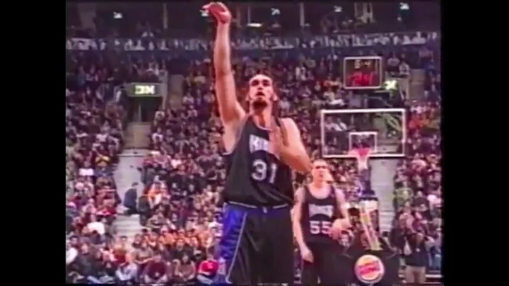Scot Pollard 19 Points 4 Blk @ Raptors, 2000-01.
