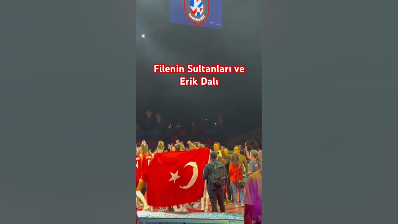 Filenin Sultanları Erik Dalı ile Coşuyor Filenin Sultanları Erik Dalı ile Coşuyor