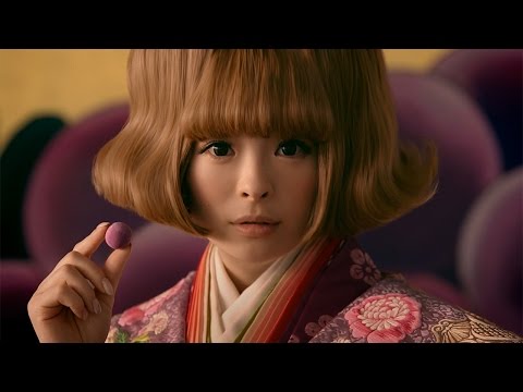 きゃりー アイスの実 CM スチル画像。CMを再生できます。 きゃりー アイスの実 CM スチル画像。CMを再生できます。