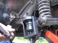 Changement de rotule de suspension inférieure sur Mercedes 190  2.5-16  ( ma Rosita )