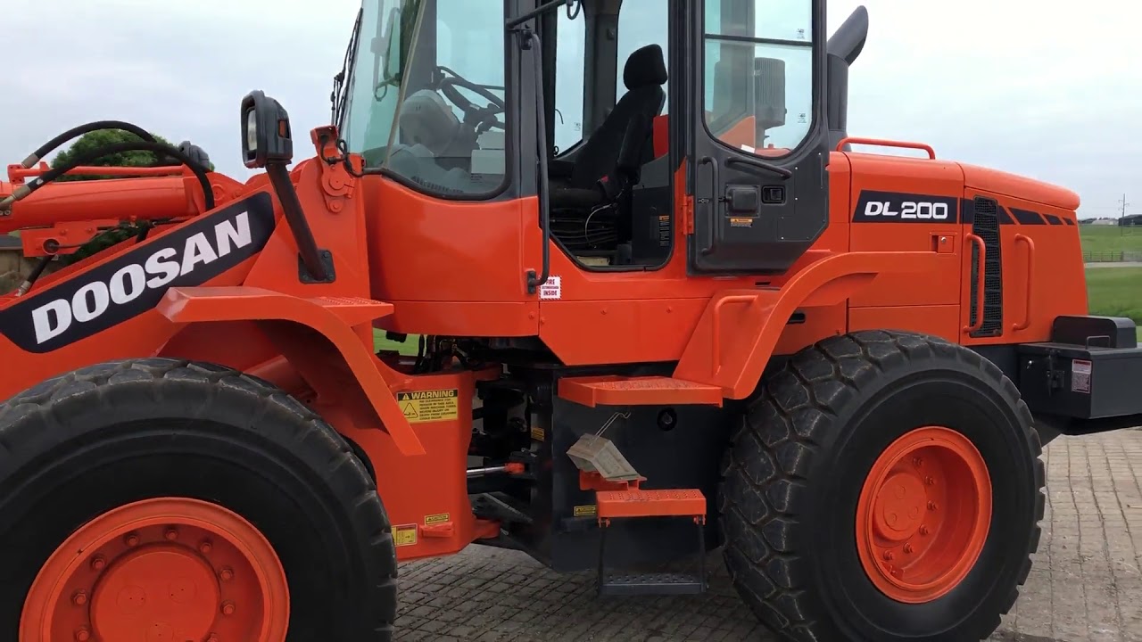 2010 DOOSAN DL200 For Sale