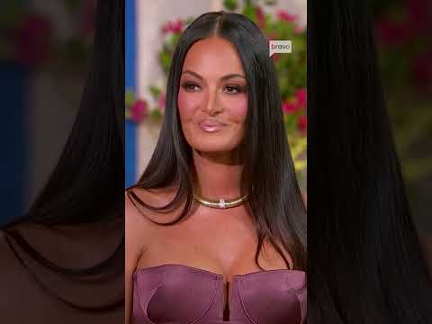 Lisa's seeking examples. #RHOSLC #RealHousewivesOfSaltLakeCity #LisaBarlow #MaryCosby