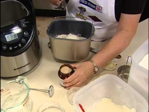 How to make yeast bread using a bread machine