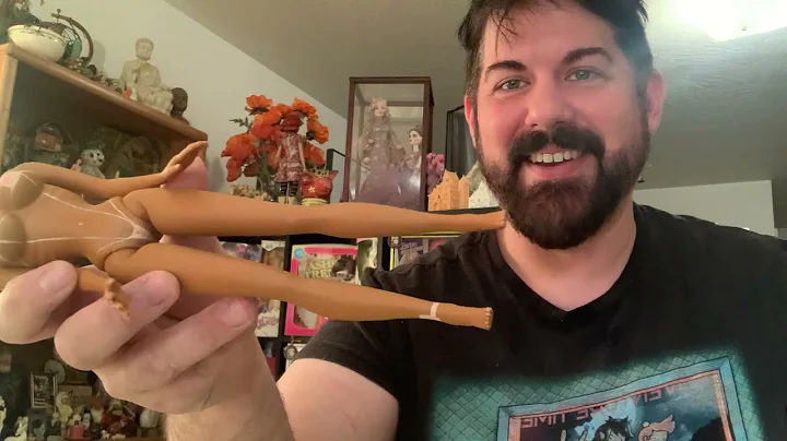 Unboxing Indie doll Deborah D'Angelo by EricTucker