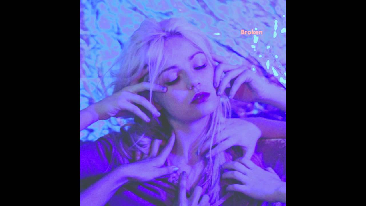 Broken by Priest auf YouTube ansehen Broken by Priest auf YouTube ansehen