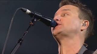 Blink 182 - What's My Age Again (1999) Live Reading Festival 2014 Inglaterra HD