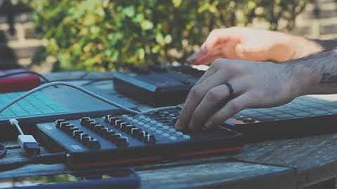 A rooftop live session improvised using Midi Controller. #ableton #reaktor6 #slateandash #cycles