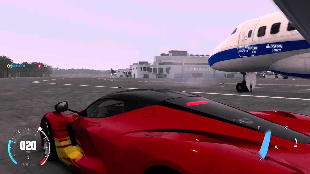 Course Ferrari Contre Avion Youtube