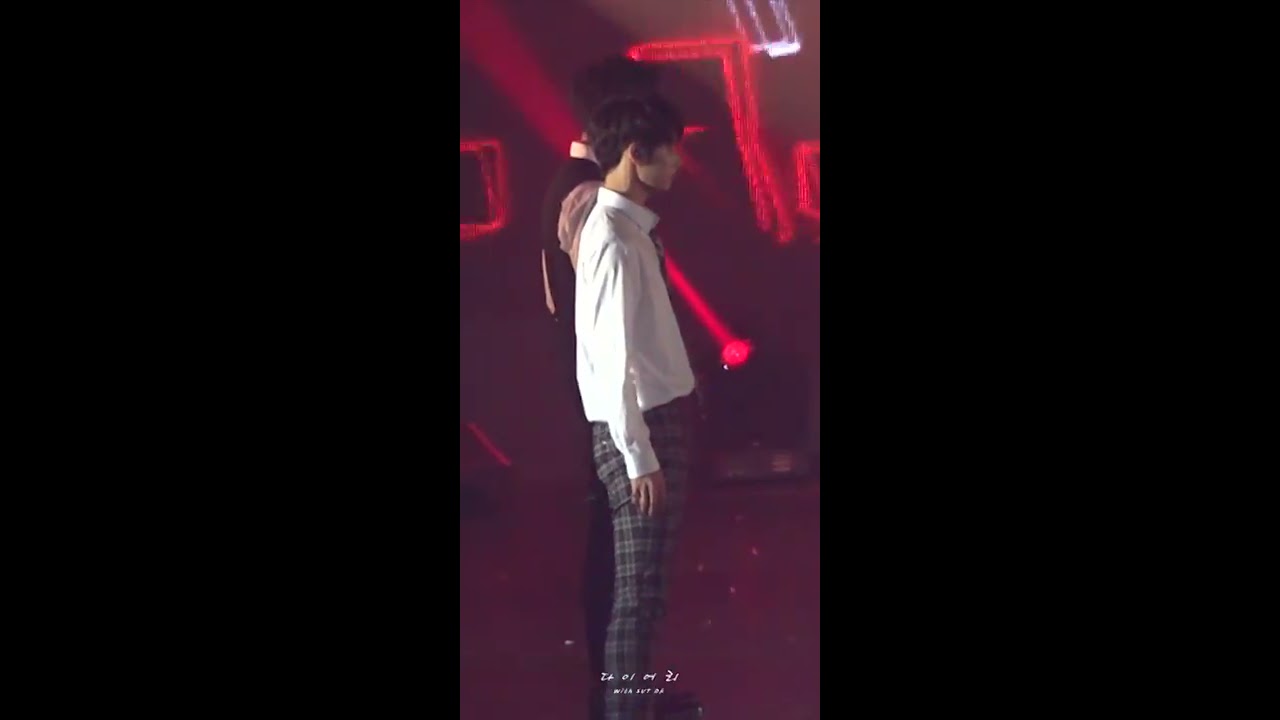 170523 쇼케이스 빠른걸음 (도겸 focus 세로ver)