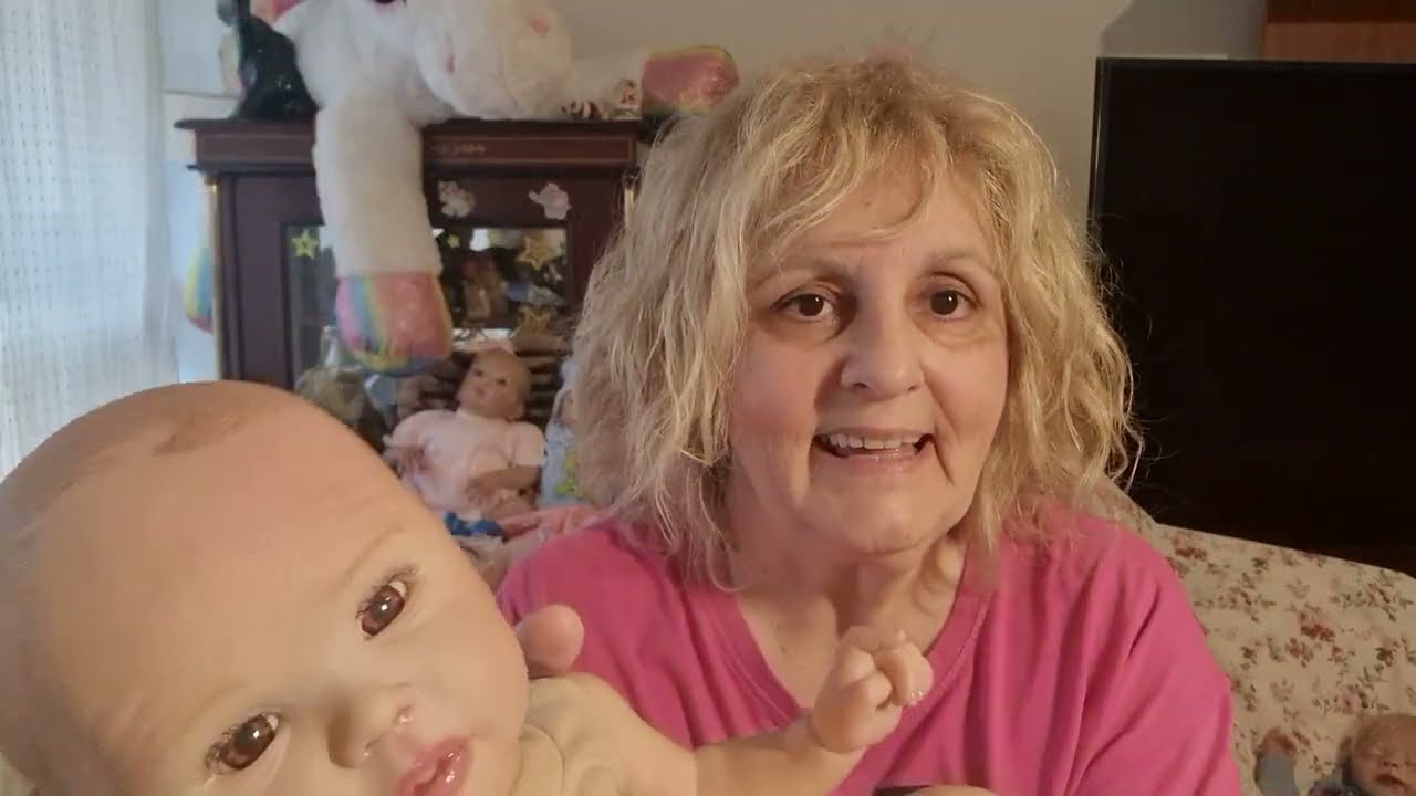 Roberto se convierte rn Roberta,bebé reborn renacida por mí,  150€ todo incluído 