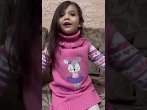 سارة الجميلة العام الماضى كانت بتعايد صالح وبتقول انها مشتاقه له طيب والان ياسارة الشوق زاد زيادة