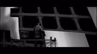 Download lagu Sobras International Pictures