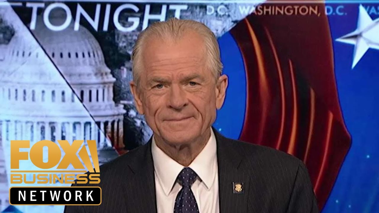 Peter Navarro: Yield curve is inverting due to bullish circumstances