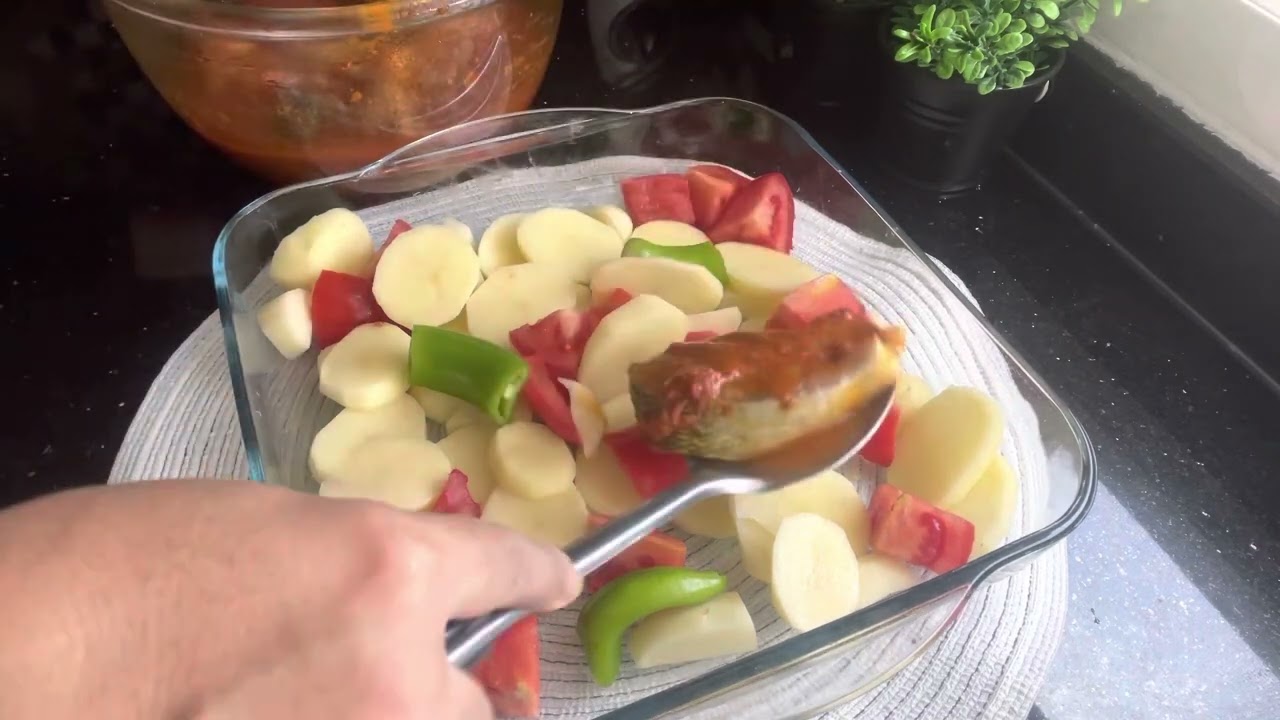 طريقة طاجين حوت بطريقه ليبيه ماشاء الله اشتركوا في القناه وفعلوا الجرس باش يوصلكم كل جديد