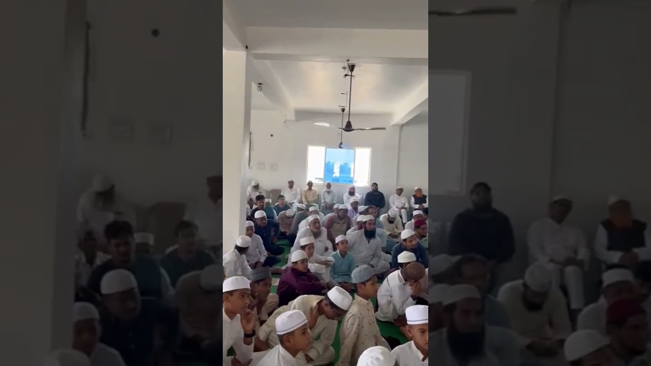 The 21st meeting of Madrasah Arabia Madinatul Uloom Medak was attended by a large number of audience