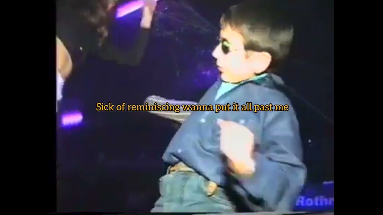 Cheers Blackbear & Wiz Khalifa lyrics, Gypsy kid dancing at club