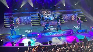 Video thumbnail of "Anthrax - Antisocial - Live in London 08/10/2022"