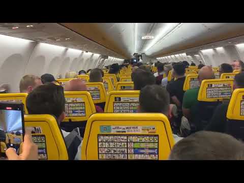 Hilarious video shows West Ham fans chanting passengers off overloaded plane ahead of final