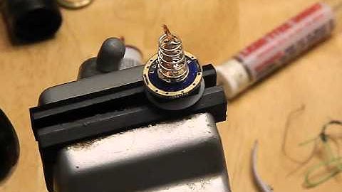 Flashlight Spring Bypass hack - example #2