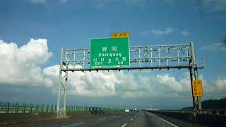 1060810國四東向西風光,恰巧遇到停於路中的拋錨卡車!