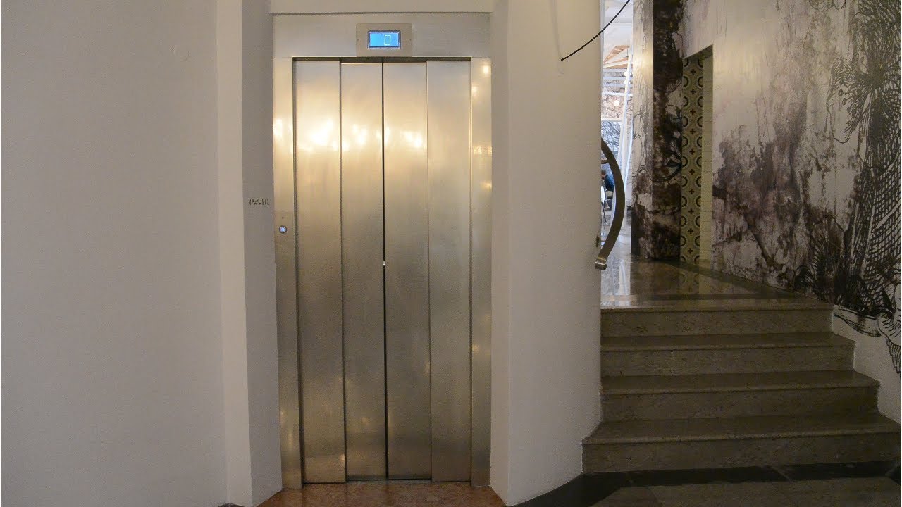 1991 Vostri d.o.o./Kone inground hydraulic elevator @ Art Hotel Tartini***, Piran, Slovenia