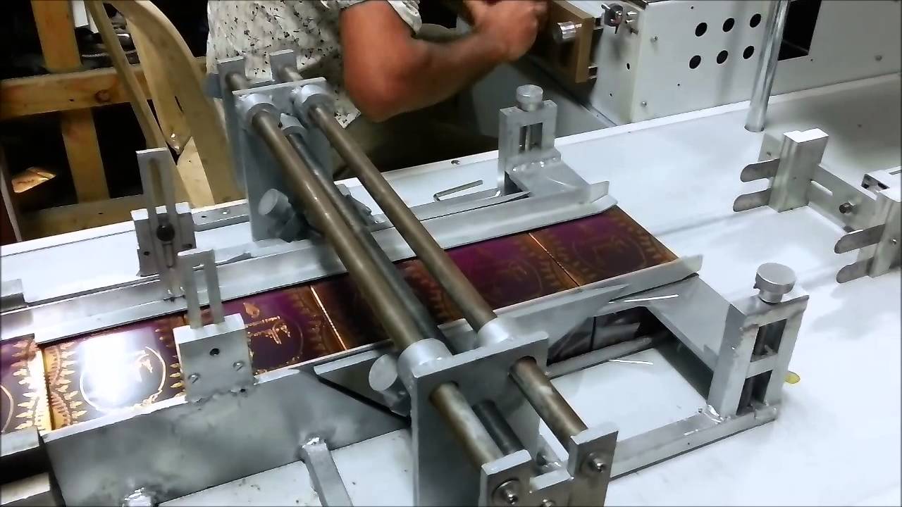 Semi Automatic Box Packing Machine