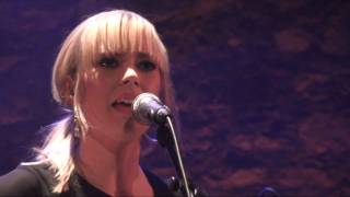 Fredrika Stahl - Song of July (6/17) - live@Café de la Danse, 15 décembre 2010