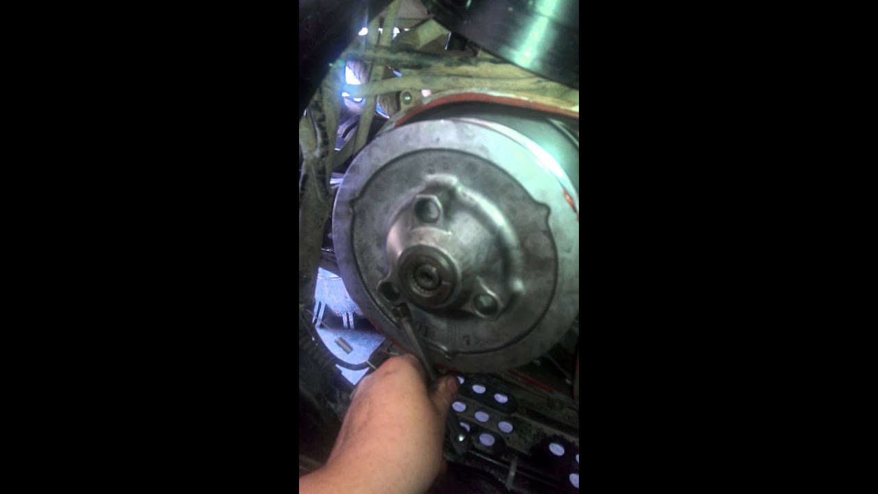 BRUTE FORCE 750 BELT CHANGE - YouTube