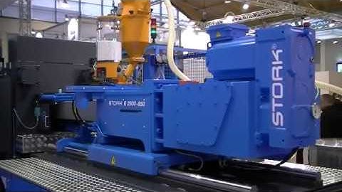 Full electric injection molding machine running at 3 seconds cycle time