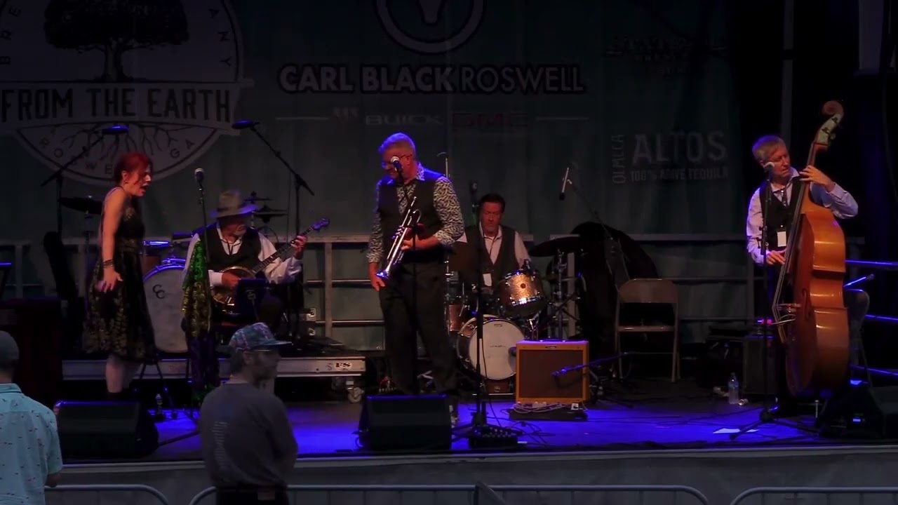 Everyday I Have the Blues - Gwen Hughes & The Retro Kats