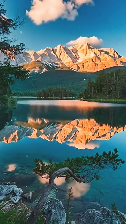 Quraan recitation with scenery #ikhlas #سورة_الإخلاص #egzonibrahimi #shorts #rizkigameon #quranverse