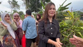 EVERYONE CRIED😭‼️NENG YULI'S FAREWELL TO HER FRIENDS JTK AND A BADRU BEFORE DEPARTING FOR SEMARANG