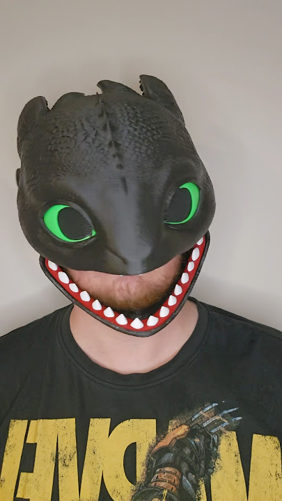100% Fully 3D Printed #Toothless Helmet #howtotrainyourdragon #cosplay #3dprinting #dreamworks #stl