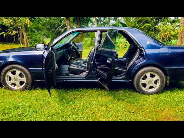 Toyota Crown 1997 Blue