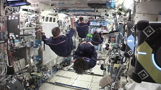 Astronauts show off 'synchronized space swimming' skills on space station screenshot 2