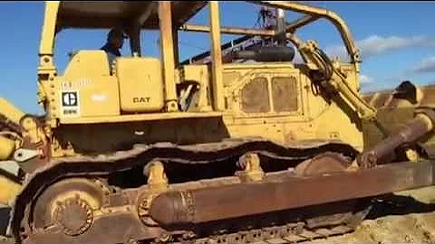 CAT D8 Dozer at bigiron.com on Dec 16.2015 auction.