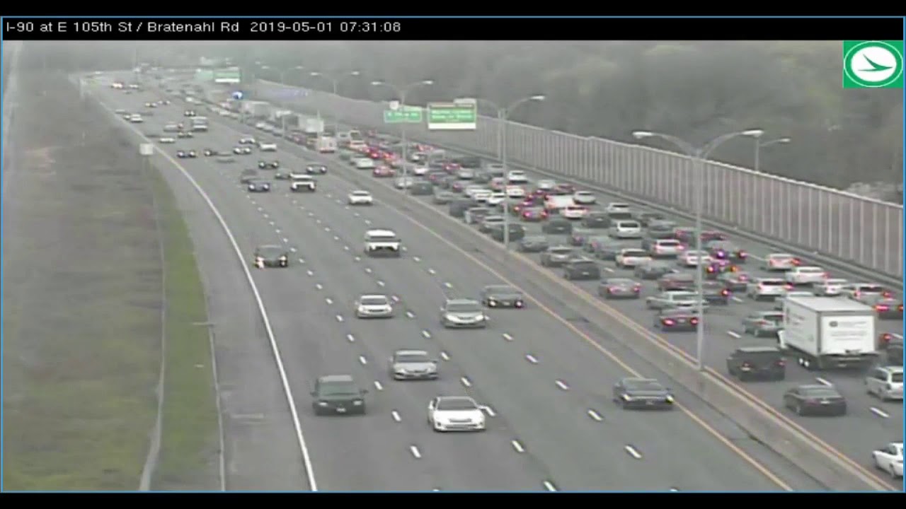 Crash blocks right lane on I-90 westbound before MLK Drive, stop and go ...