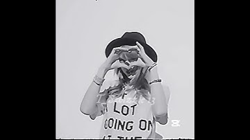 I love the 22 music video!