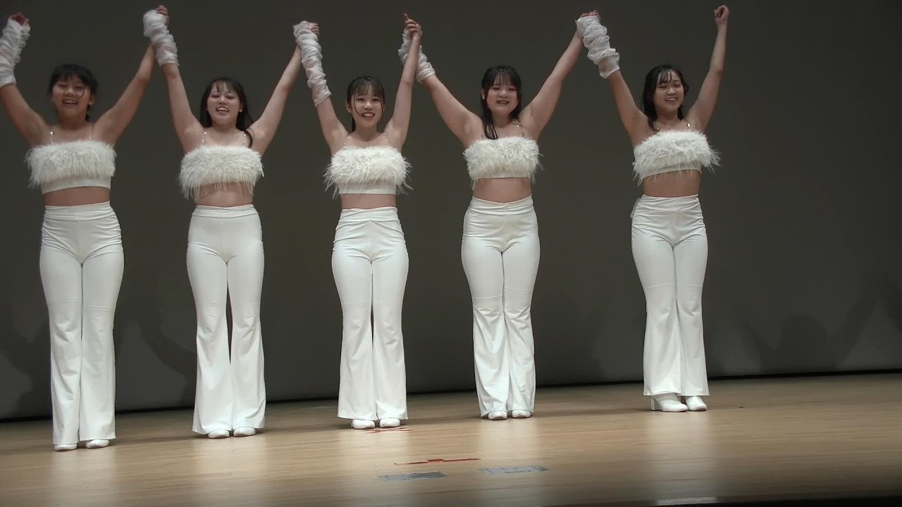 女子高生の友情を繋ぐ！ダンスパフォーマンス　[4K]