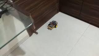 Arduino Wall Follower - PID Controller - Patrolling Over Room