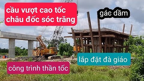 cầu vượt ngang QL61 hậu giang còn chờ gác dầm, đang lắp đặt đà giáo dầm ngang